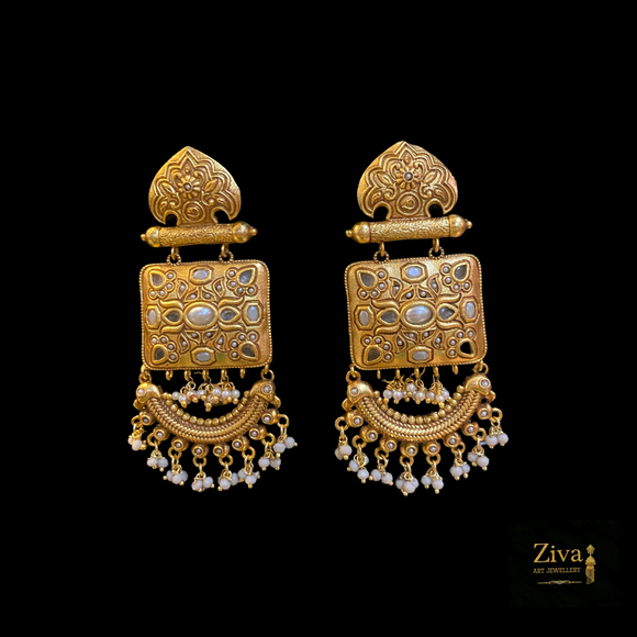 Gold Chand Bali Earrings