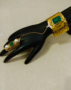 Green Stone Haath Phool - Ziva Art Jewellery