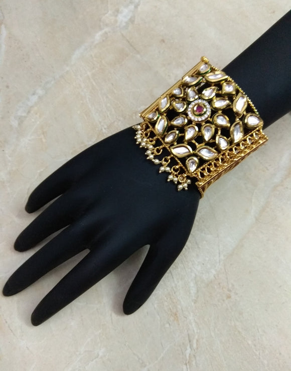 Kundan Gold Dastban Bracelet - Ziva Art Jewellery